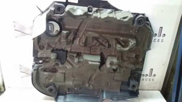 04L103925A Крышка двигателя купить Винница