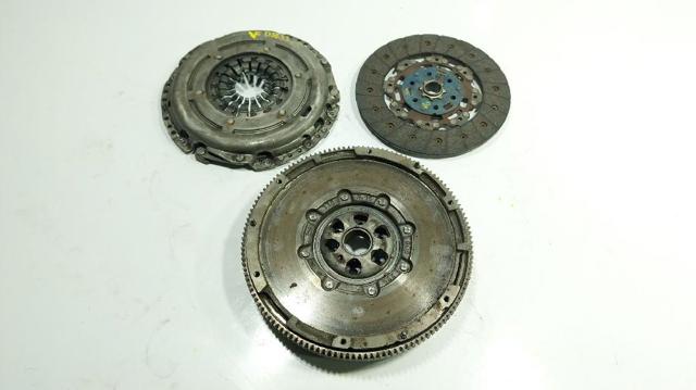 VAG 04L141015A Комплект сцепления в наличии Полтава