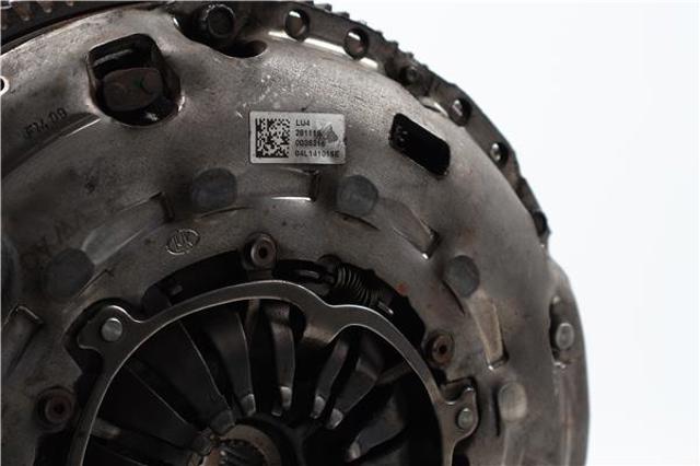 VAG 04L141015E Комплект сцепления в наличии Черкассы