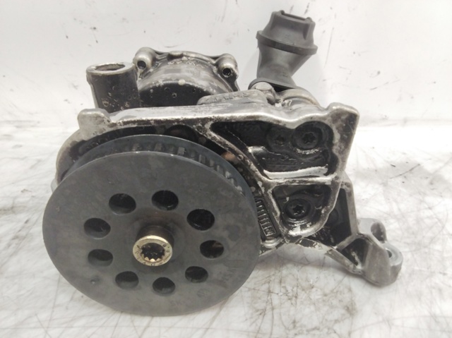 Bomba de óleo Volkswagen Golf BA5, BV5