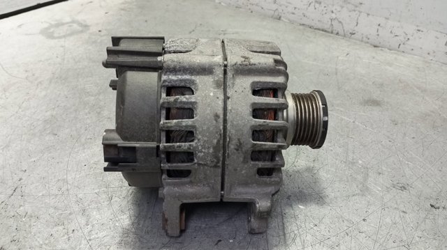 VAG 04L903017C Генератор в наличии Черновцы