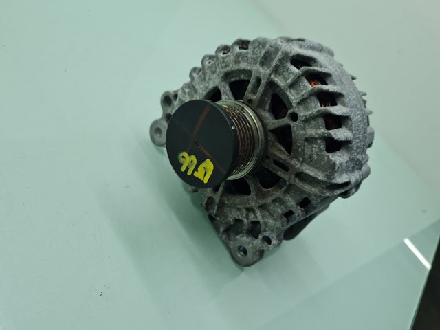 VAG 04L903021A Генератор в наличии Николаев