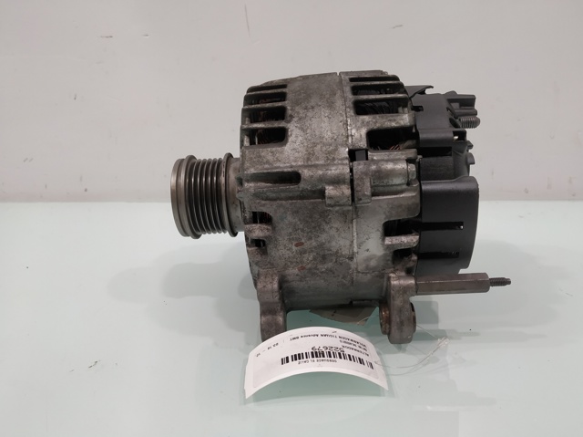 VAG 04L903021D Генератор в наличии Каменское