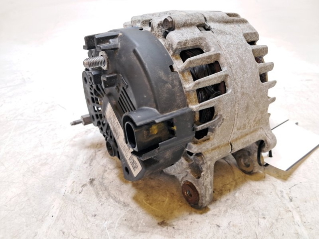 VAG 04L903021G Генератор в наличии Черновцы