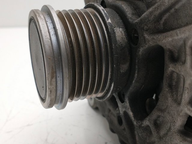 VAG 04L903023K Генератор в наличии Кривой Рог