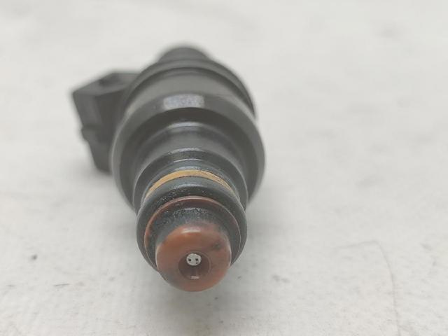VAG 058133551A Форсунка впрыска топлива в наличии Винница