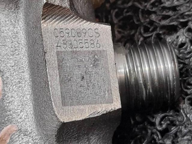 059130089CS Распределитель топлива (рампа) левый купить Чернигов