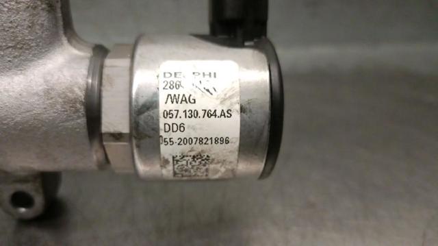 VAG 059130090EB Распределитель топлива (рампа) правый в наличии Ирпень