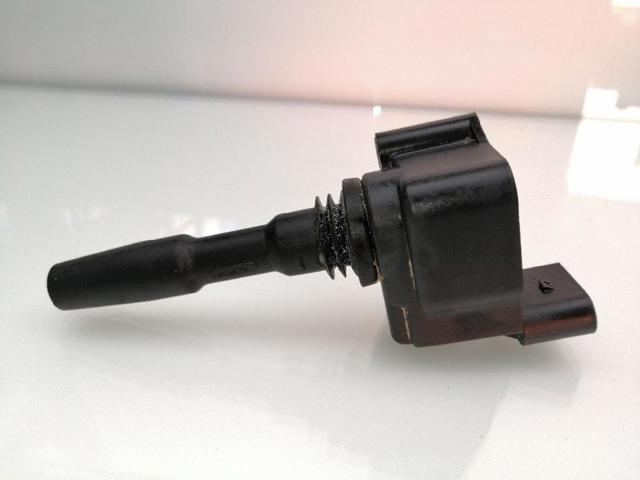 Bobina de ignição 05E905110 VAG