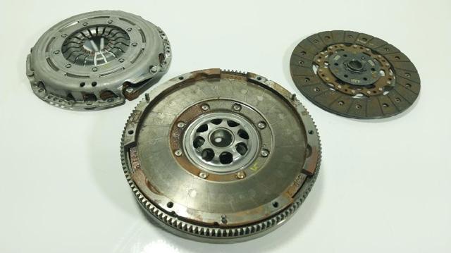 05L141015G VAG Сцепление купить в Днепр