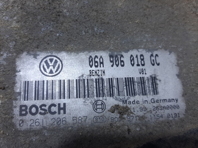 VAG 06A906018GC Блок управления двигателем в наличии Сумы