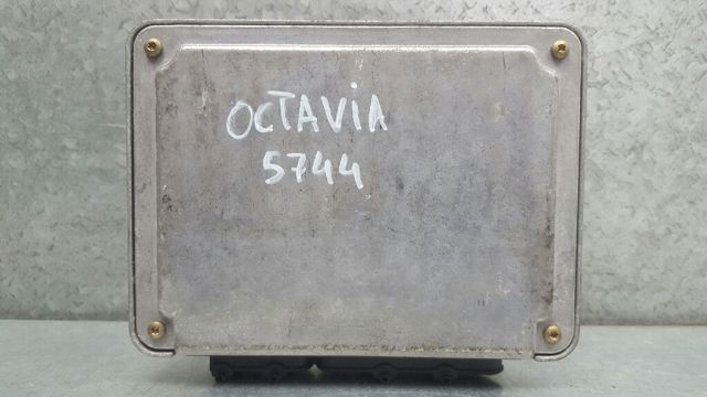 VAG 06A906018GR Блок управления двигателем в наличии Каменское