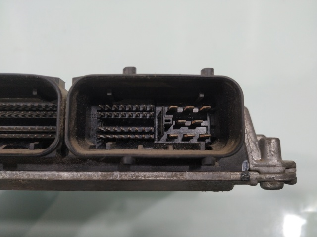 VAG 06A906033CA Модуль управления (ЭБУ) двигателем в наличии Киев