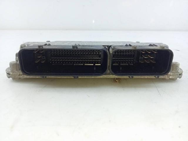 VAG 06A906033GG Блок управления двигателем в наличии Черновцы