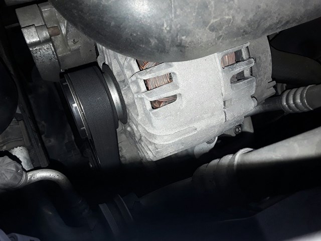 Alternador para Volkswagen Caddy III Van Caddy Ka/KB (2K) / 0,04 - ... Bls 06F903023G