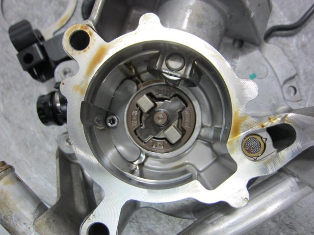 VAG 06K145100 Вакуумный насос в наличии Тернополь