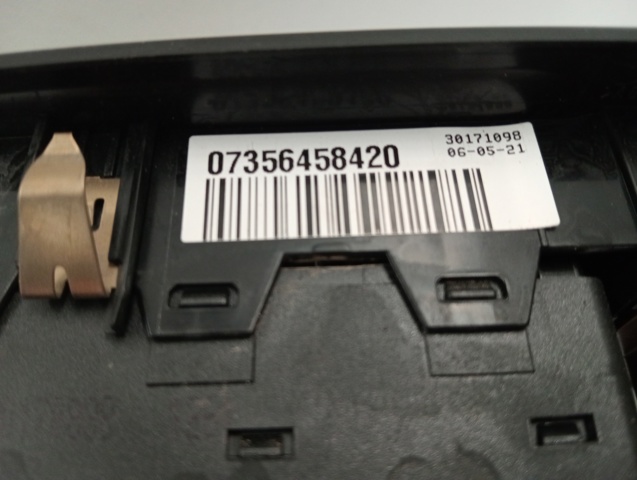 CHRYSLER 07356458420 Кнопочный блок управления стеклоподъемником передний левый в наличии Ирпень