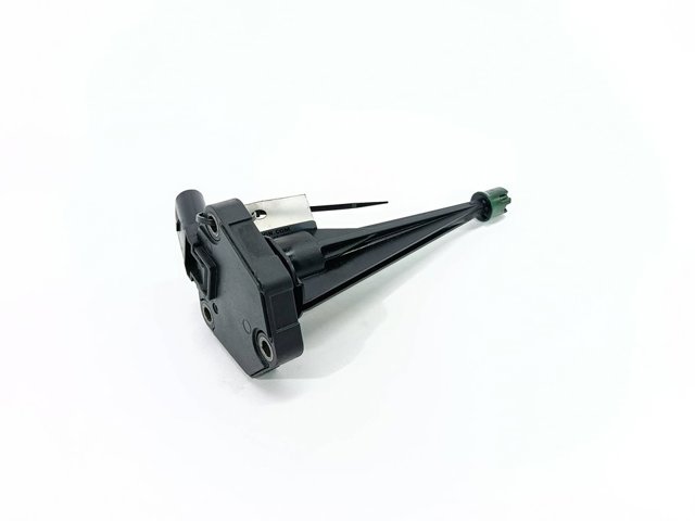 07P907660 Датчик уровня масла двигателя купить Сумы