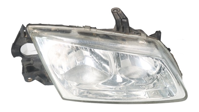 082151188R NISSAN Фара правая купить в Запорожье