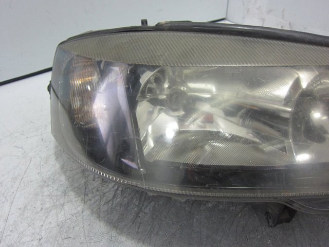 OPEL 084421116R Правая фара в наличии Житомир
