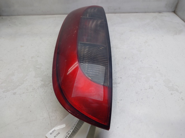 Luz traseira esquerda para Opel Corsa C 1.0 (F08, F68) Z10XEP 09114336