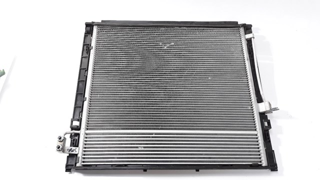 Condensador de ar condicionado / radiador para Mercedes-Benz M-Class ML 350 Bluetec 4-matic (166.024) 642826 0995000002