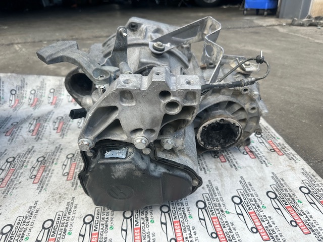 VAG 0A4301107D Картер сцепления в наличии Полтава