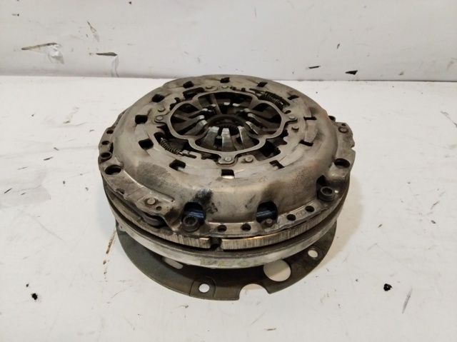 VAG 0B2141117A Корзина сцепления в наличии Чернигов