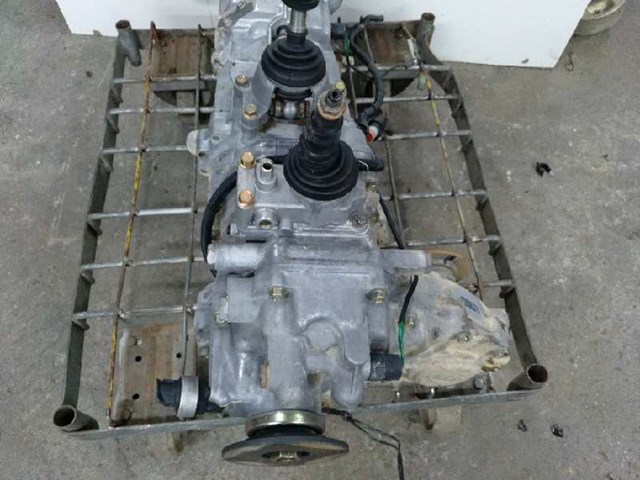 HYUNDAI 0K01139030C Кронштейн подушки (опоры) двигателя левой в наличии Одесса