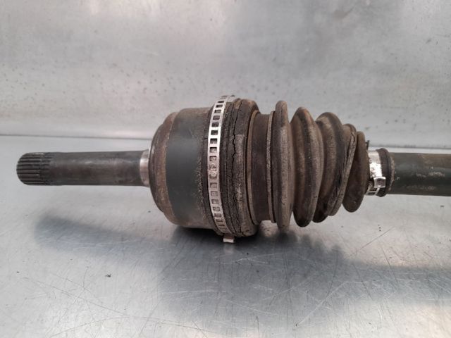 HYUNDAI 0K01225600A Полуось (привод) передняя левая в наличии Черкассы
