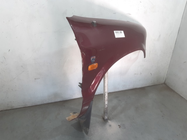 Pára-lama dianteiro direito 0K01L52211A Hyundai/Kia