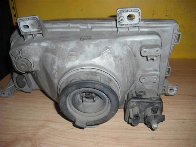 0K08G51030B HYUNDAI Фара правая купить в Львов