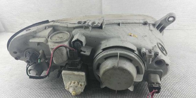 HYUNDAI 0K24J51040B Левая фара в наличии Полтава