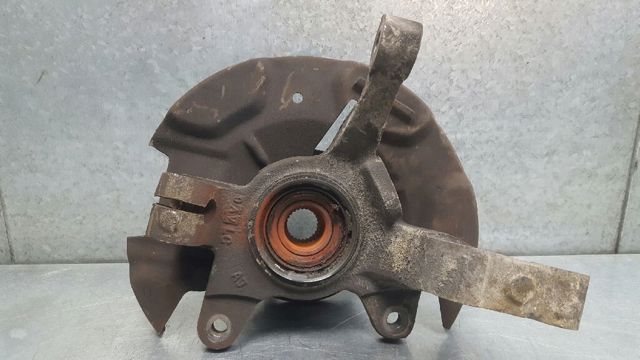 HYUNDAI 0K2A333031A Цапфа (поворотный кулак) передний левый в наличии Ровно