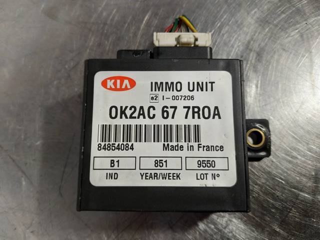 0K2AC677R0A Hyundai/Kia