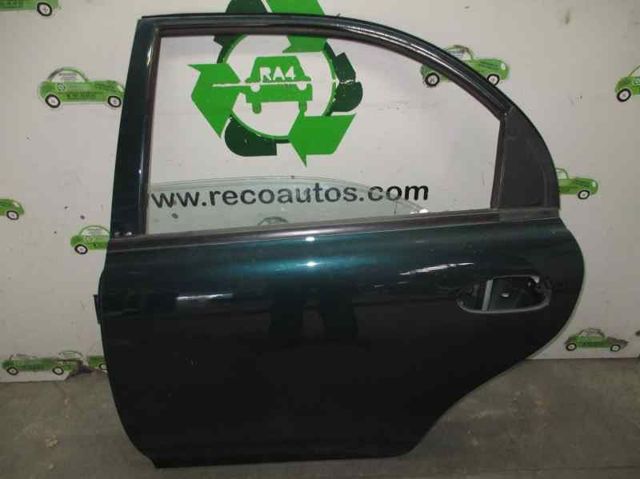 Porta traseira esquerda 0K2AC73020A Hyundai/Kia