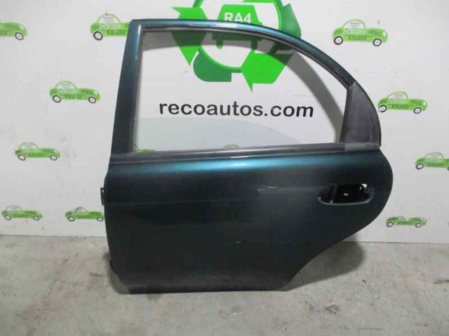 Porta traseira esquerda 0K2AC73020A Hyundai/Kia