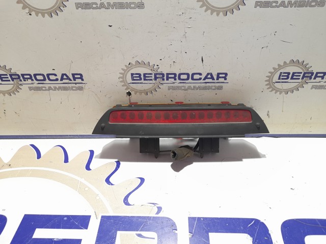 Sinal de parada traseiro adicional 0K2FB5158044 Hyundai/Kia