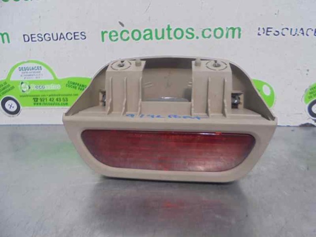 Sinal de parada traseiro adicional 0K2FB5158044 Hyundai/Kia