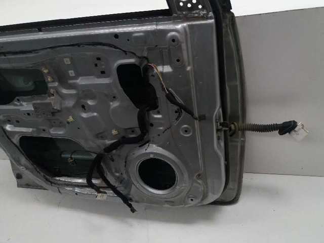 Porta dianteira esquerda KIA Carens 1 FJ