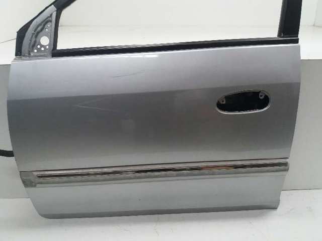 Porta dianteira esquerda KIA Carens 1 FJ