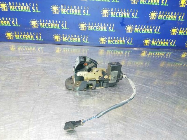 HYUNDAI 0K2N273310 Замок двери задней левой в наличии Ровно