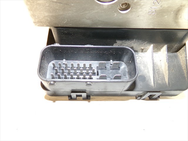HYUNDAI 0K2NA437A0 Блок АБС в наличии Днепр