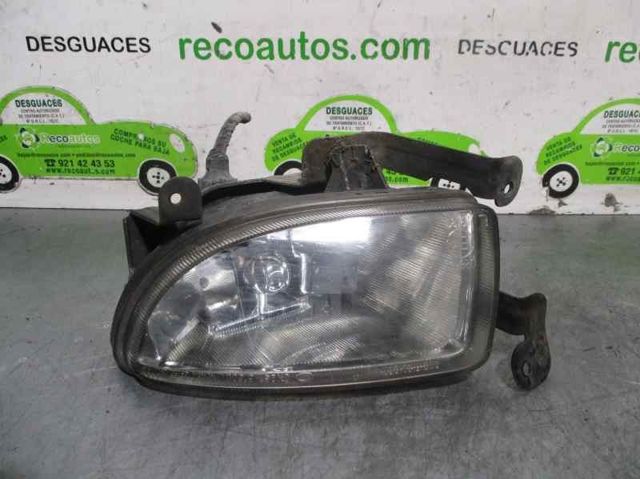 Luzes de nevoeiro esquerdas 0K2S151520 Hyundai/Kia