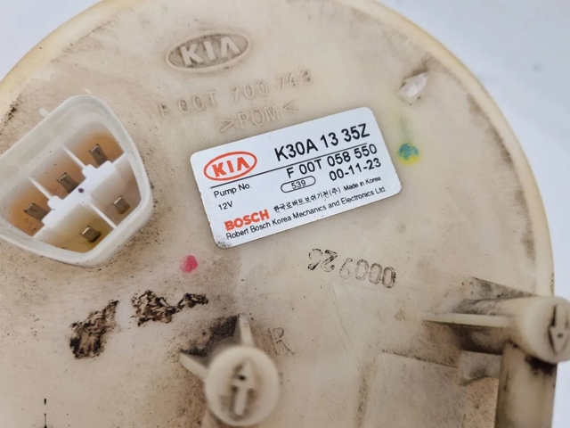 HYUNDAI 0K30A1335ZB Модуль топливного насоса с датчиком уровня топлива в наличии Ровно