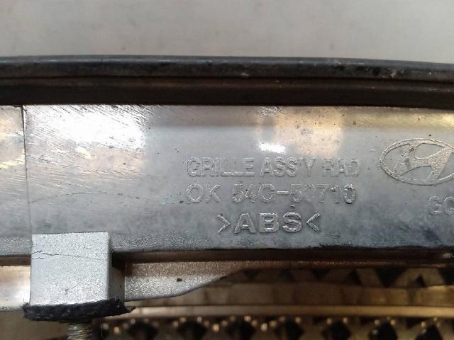 Grelha do radiador KIA Carnival 2 GQ