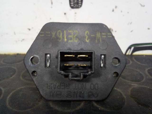 HYUNDAI 0K55261C08A Резистор печки в наличии Житомир