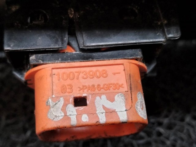 FORD 10073908 Кнопка стеклоподъемника передняя в наличии Черкассы