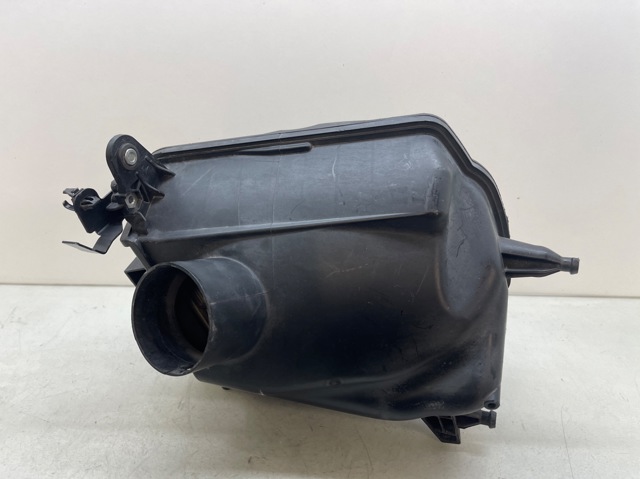 NISSAN 1022318S01 Корпус фильтра в наличии Днепр