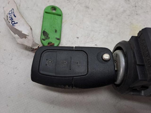 1035209 FORD Стекло лобовое  купить в Кривой Рог